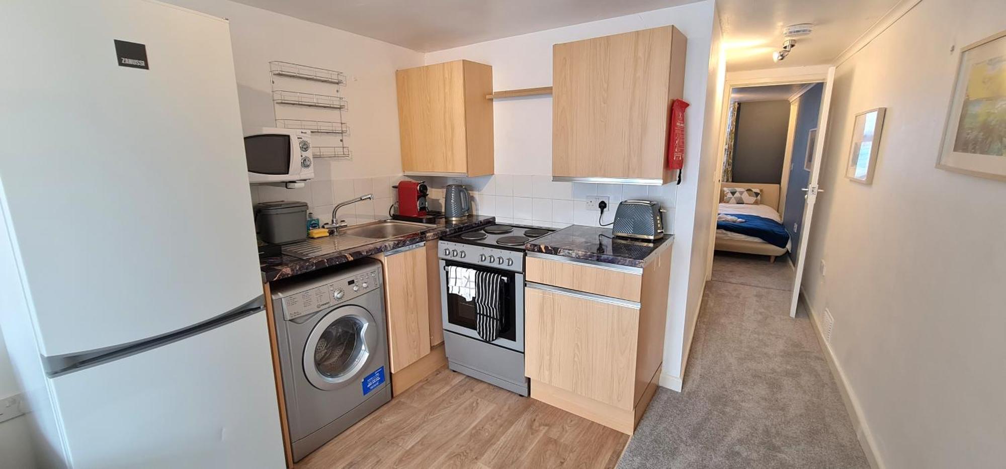 Lovely 1 Bedroom Apartment With Parking 雷丁 外观 照片