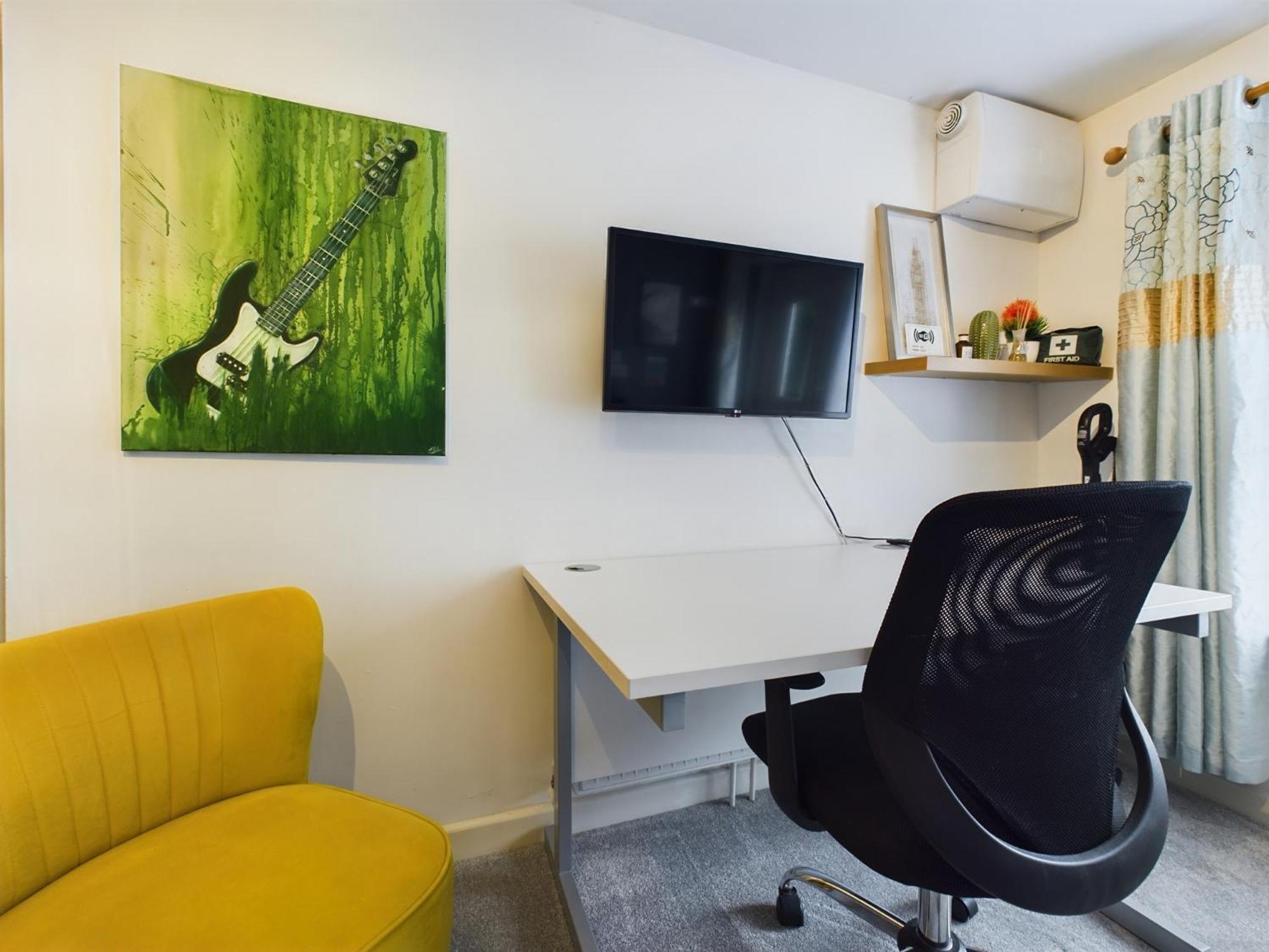 Lovely 1 Bedroom Apartment With Parking 雷丁 外观 照片